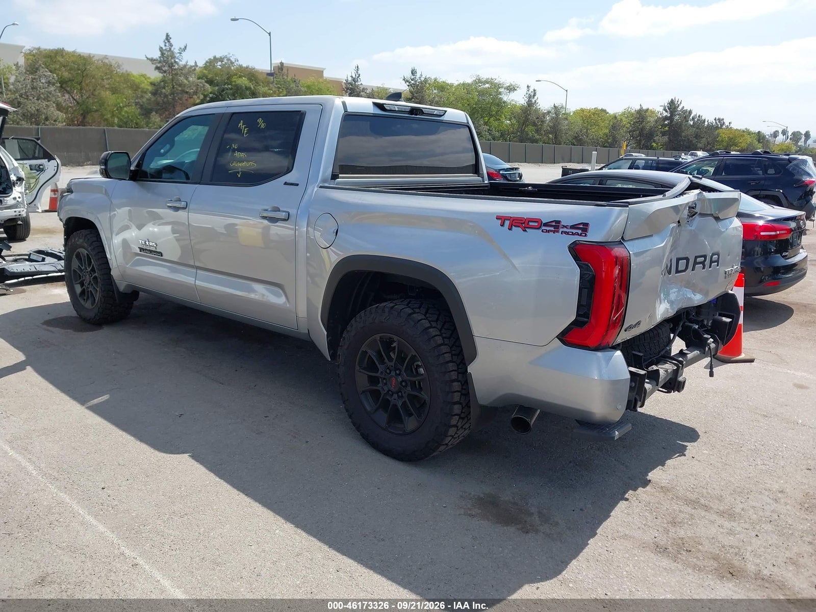 2025 Toyota Tundra 4WD, auction photo 3