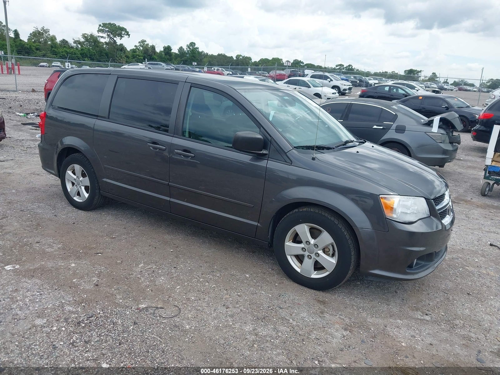 2016 DODGE GRAND CARAVAN SE