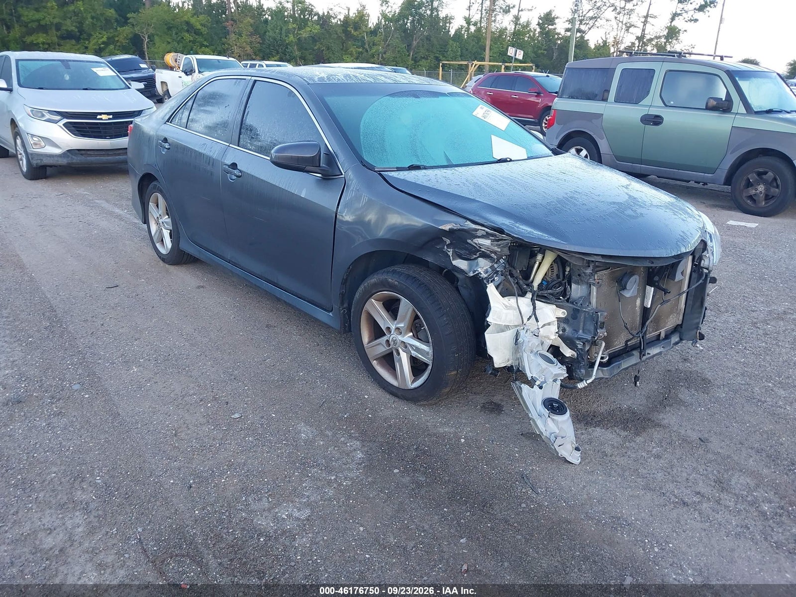 2012 TOYOTA CAMRY SE
