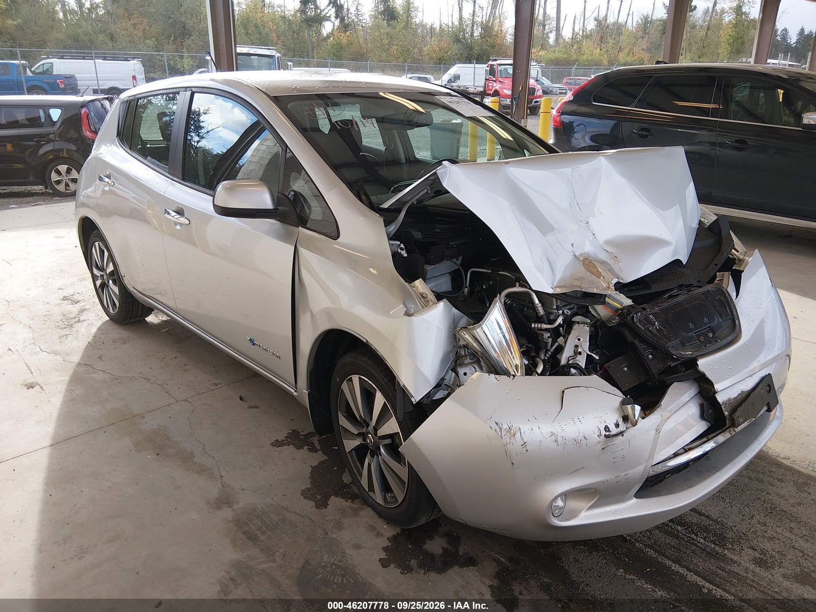 2016 NISSAN LEAF SV