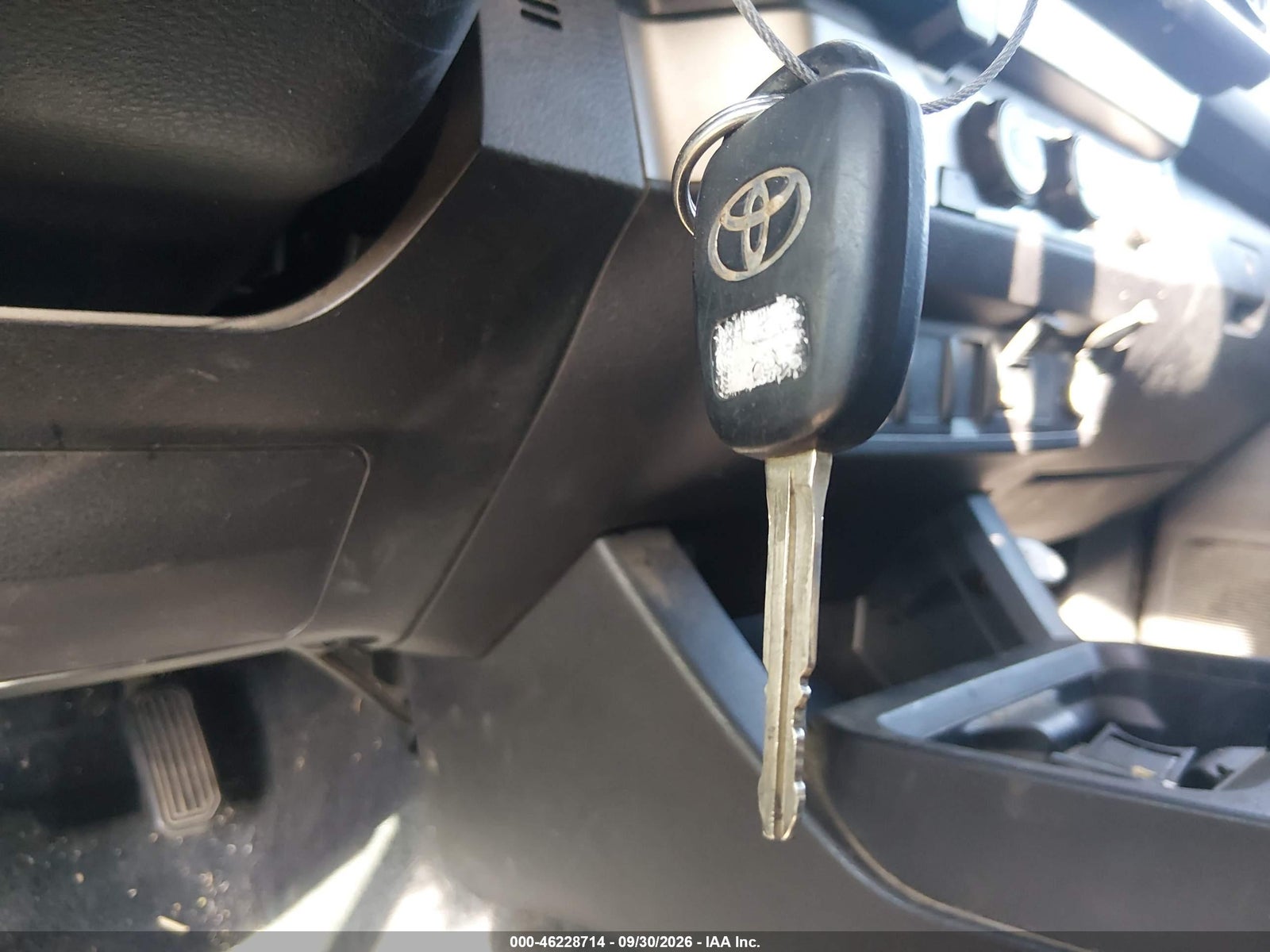 2023 Toyota Tacoma, auction photo 11