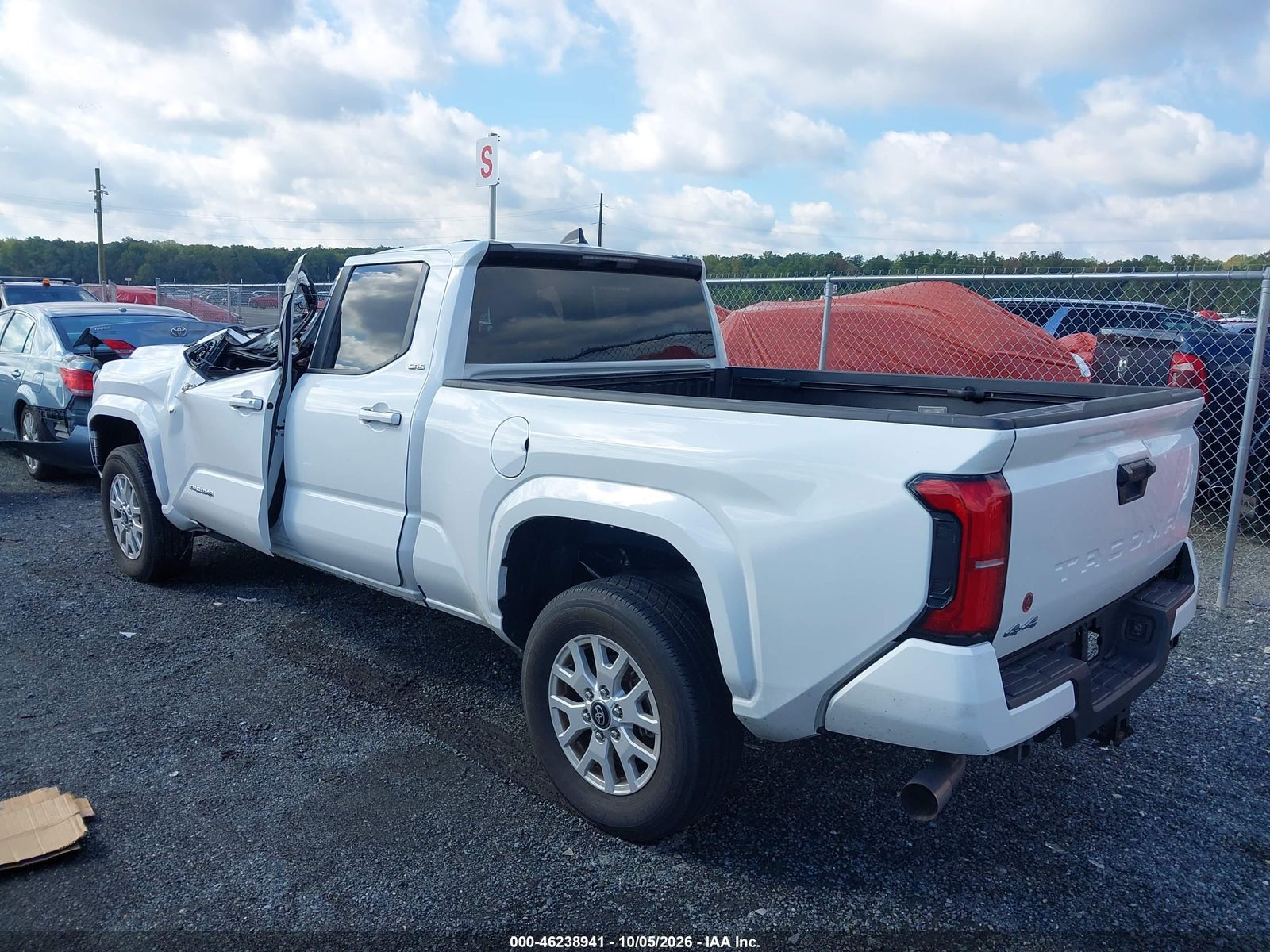 2025 Toyota Tacoma, auction photo 3