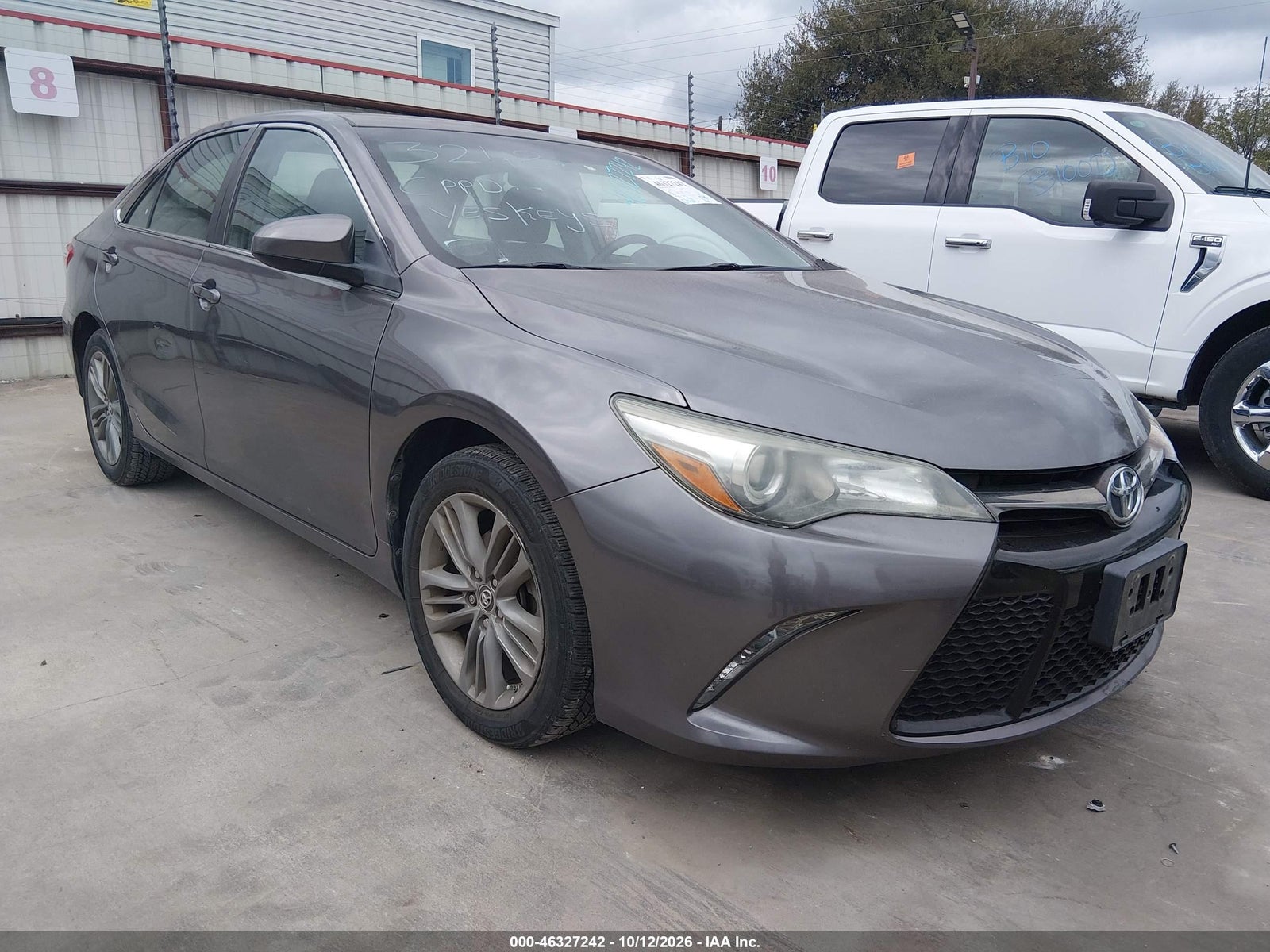 2016 TOYOTA CAMRY SE