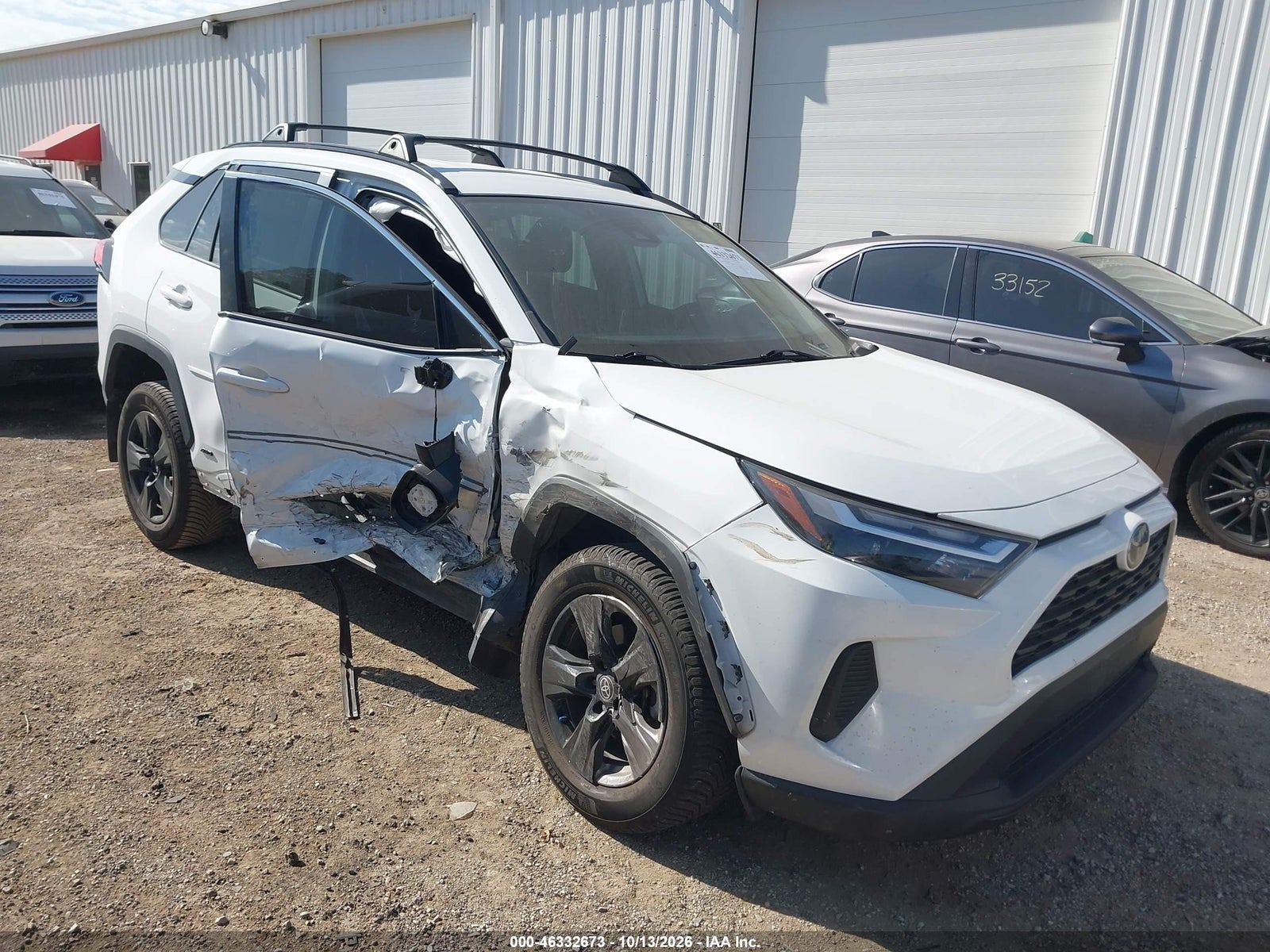 2023 TOYOTA RAV4 HYBRID XLE