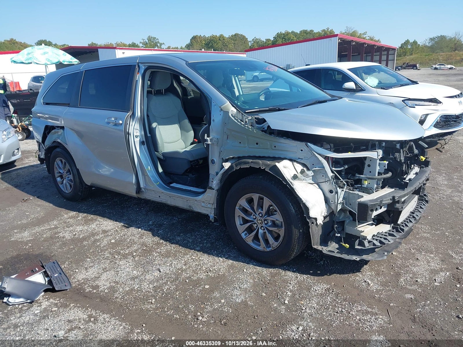 2021 TOYOTA SIENNA LE