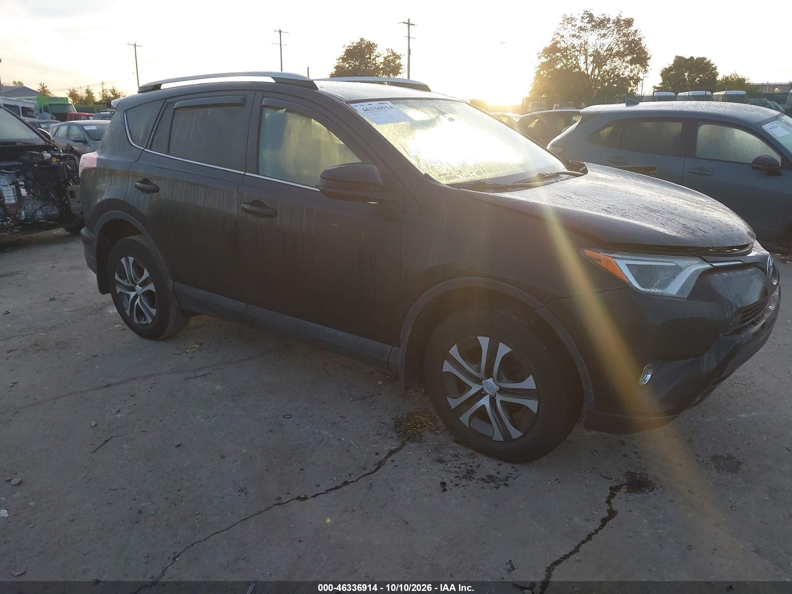 2016 TOYOTA RAV4 LE