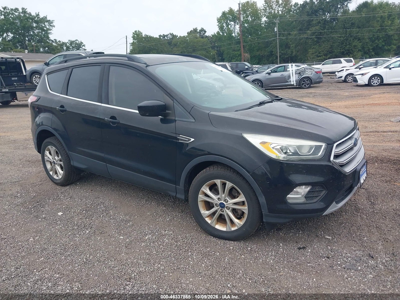 2017 FORD ESCAPE SE