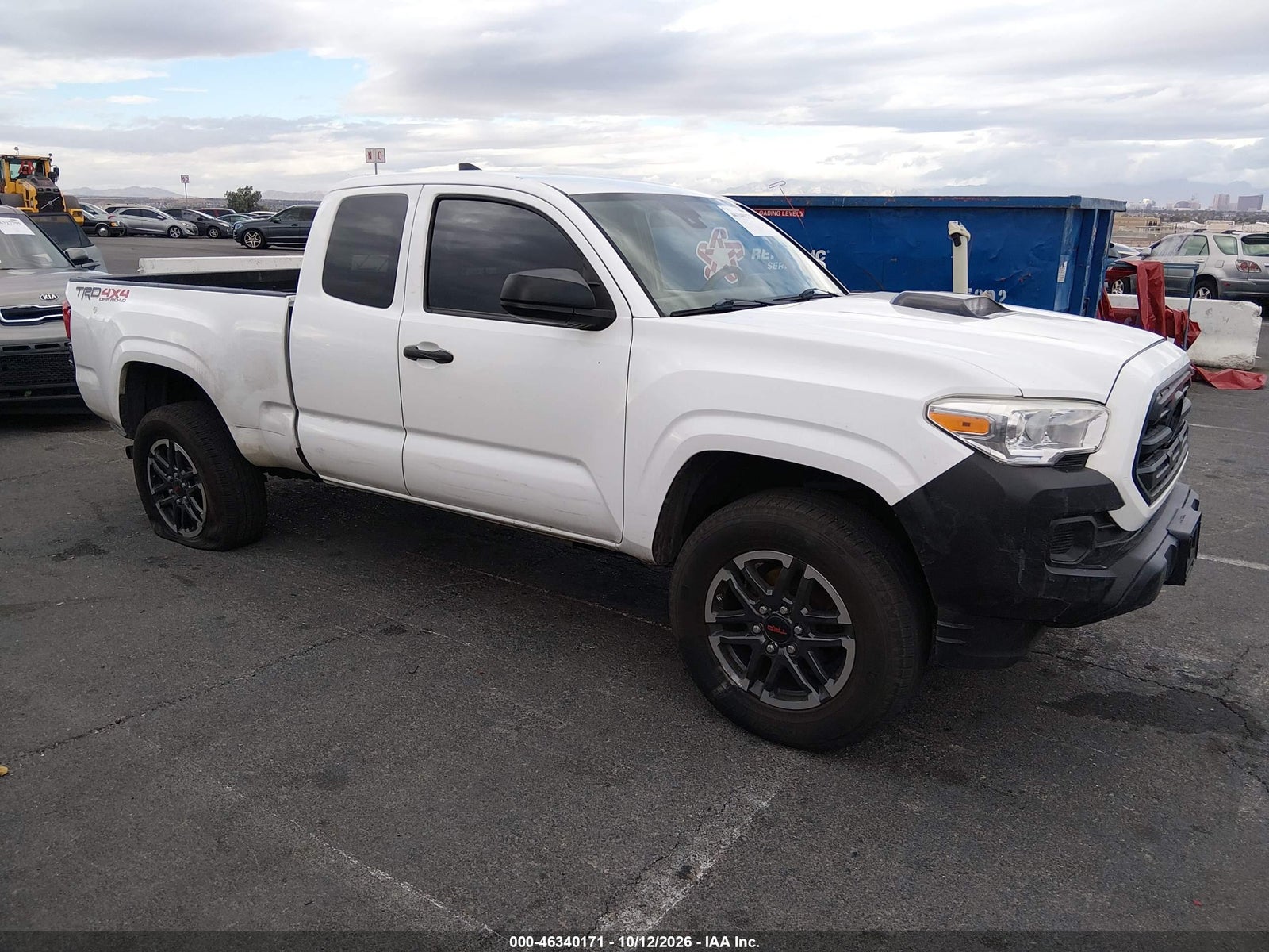 2019 TOYOTA TACOMA SR
