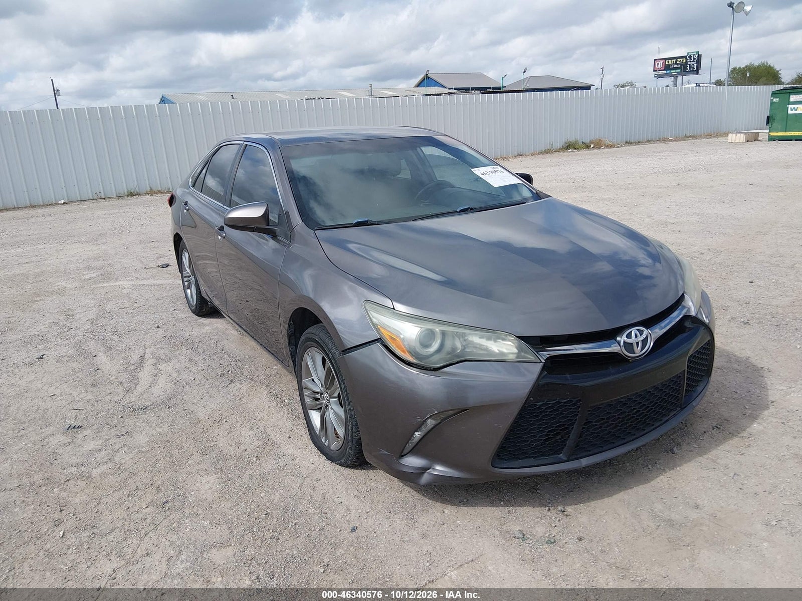 2016 TOYOTA CAMRY SE
