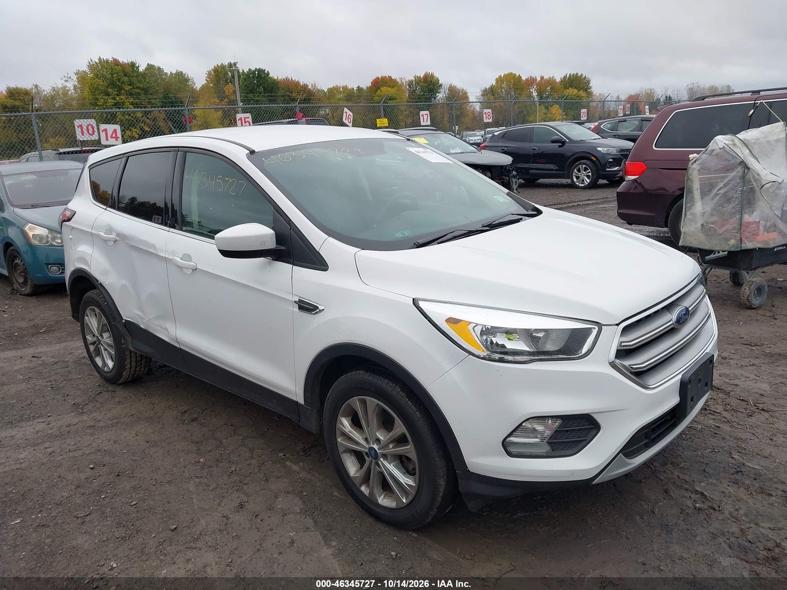 2017 FORD ESCAPE SE