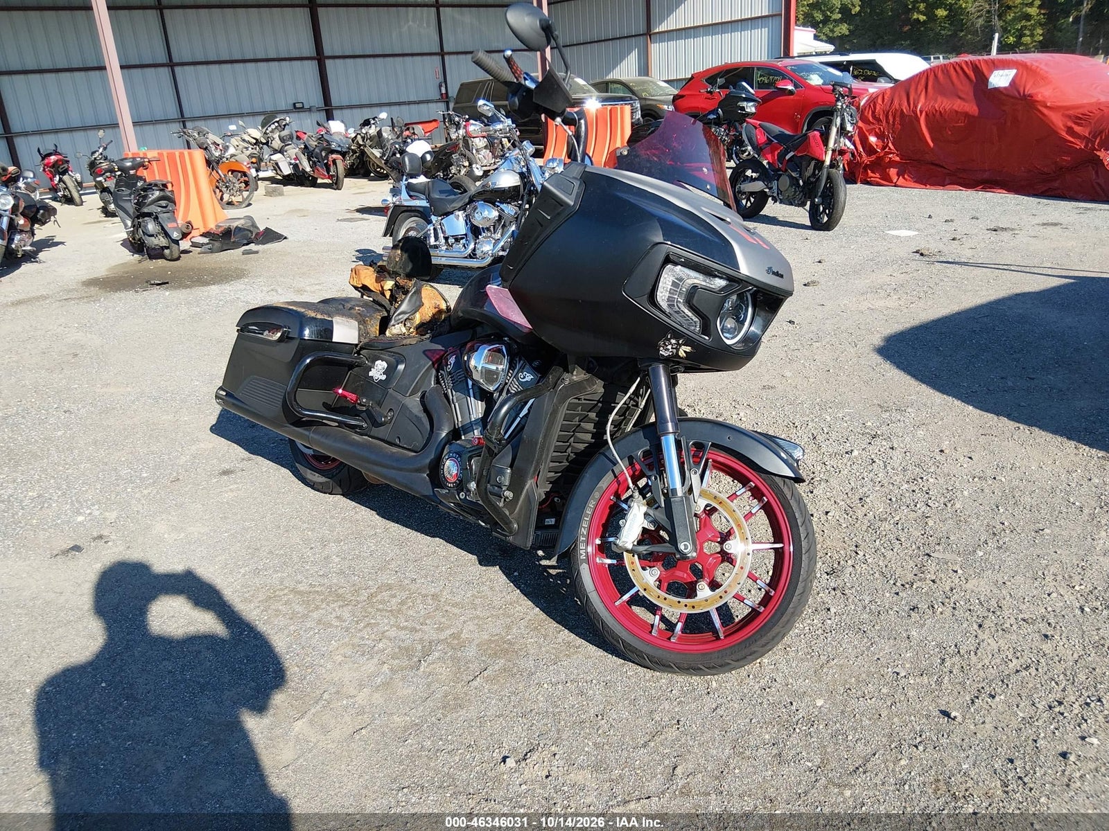 2020 INDIAN MOTORCYCLE CO. CHALLENGER DARK HORSE