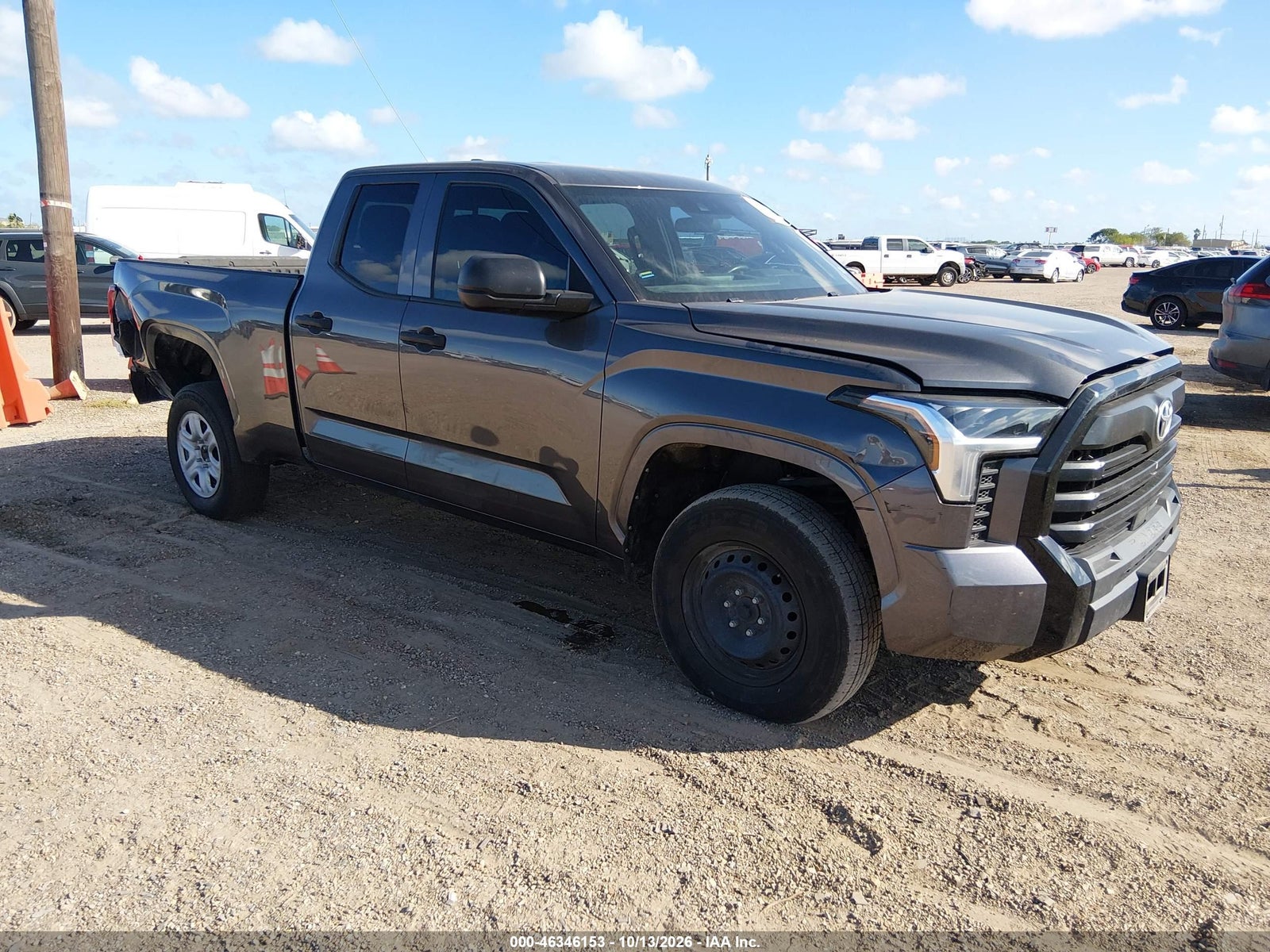 2025 TOYOTA TUNDRA SR