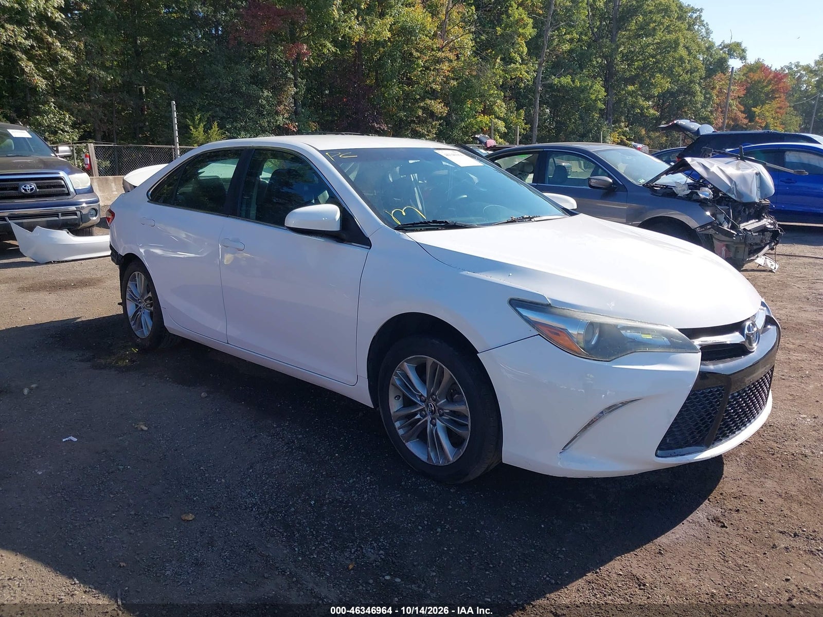 2016 TOYOTA CAMRY SE