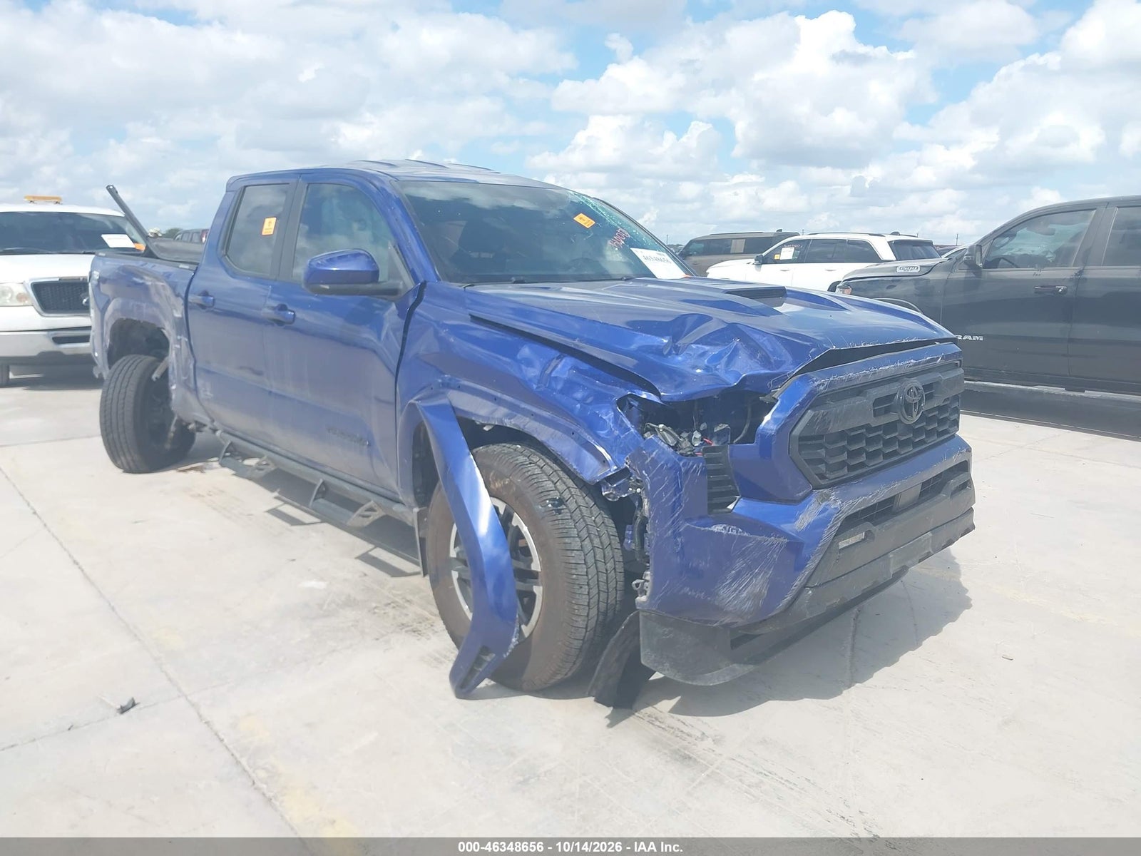 2024 TOYOTA TACOMA TRD SPORT