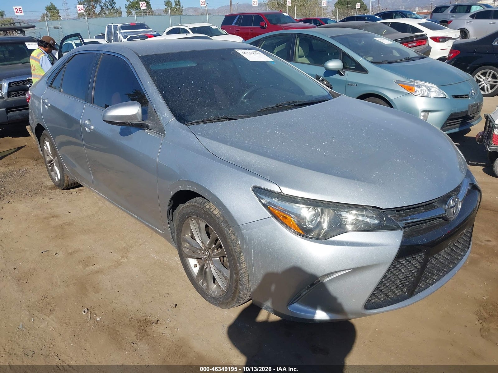 2016 TOYOTA CAMRY SE