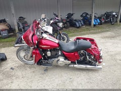 2011 HARLEY-DAVIDSON FLHX