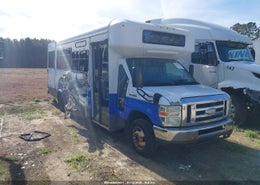 2015 Ford E-450 Cutaway