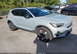 2025 Volvo Ex40