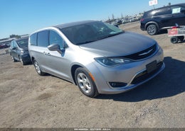 2018 Chrysler Pacifica Hybrid