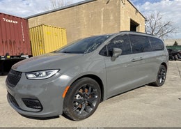 2022 Chrysler Pacifica