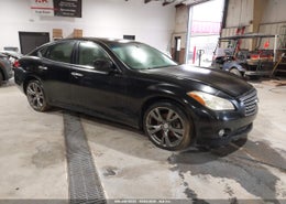 2011 Infiniti M56x
