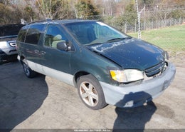 2003 Toyota Sienna