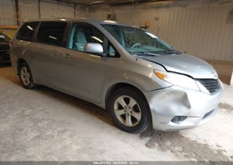 2012 Toyota Sienna