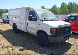 2014 Ford E-350 Cutaway