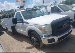 2015 Ford F-350 Chassis