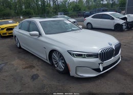 2022 BMW 745e