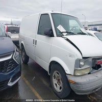 2004 GMC Safari Xt