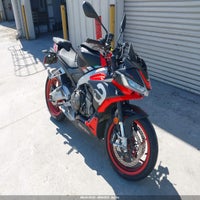 2021 Aprilia Tuono 660