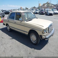 1983 Mercedes-Benz 240 D
