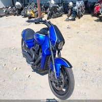 2016 Suzuki Vzr1800
