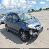 2017 Toyota Sienna Xle 8 Passenger