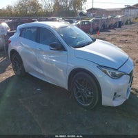 2017 Infiniti Qx30 Sport
