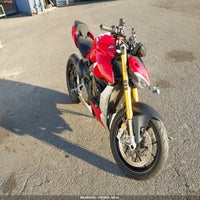 2021 Ducati Streetfighter V4/V4S