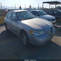 2002 Lincoln Town Car Signature