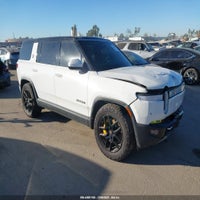 2023 Rivian R1S Adventure