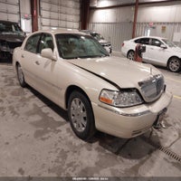 2003 Lincoln Town Car Cartier