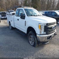 2017 Ford F-350 Chassis Xl