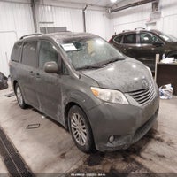 2013 Toyota Sienna Xle V6 8 Passenger