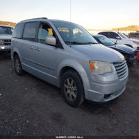 2010 Chrysler Town & Country Touring