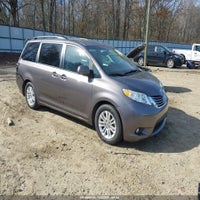 2016 Toyota Sienna Xle 8 Passenger