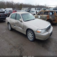 2008 Lincoln Town Car Signature Limited