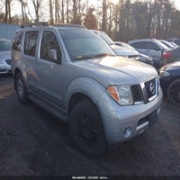 2005 Nissan Pathfinder Le