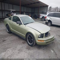 2005 Ford Mustang V6 Deluxe/V6 Premium