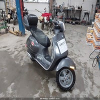2006 Vespa Granturismo 200