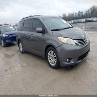 2013 Toyota Sienna Xle V6 8 Passenger