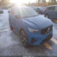 2024 Volvo Xc40 B5 Core Dark Theme